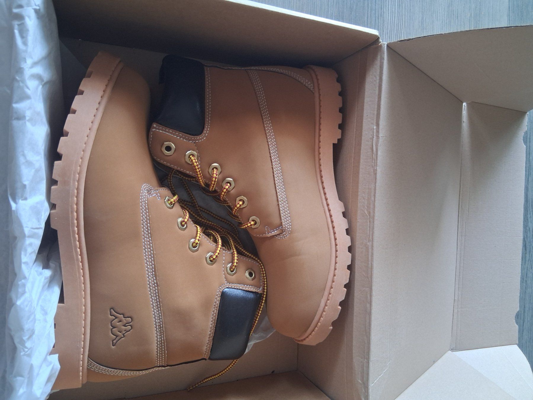 Kappa Herrenschuhe: Bottines Kappa KOMBO Mid neuves – Neu und originalverpackt aus La Tour-de-Peilz von ani_gv77