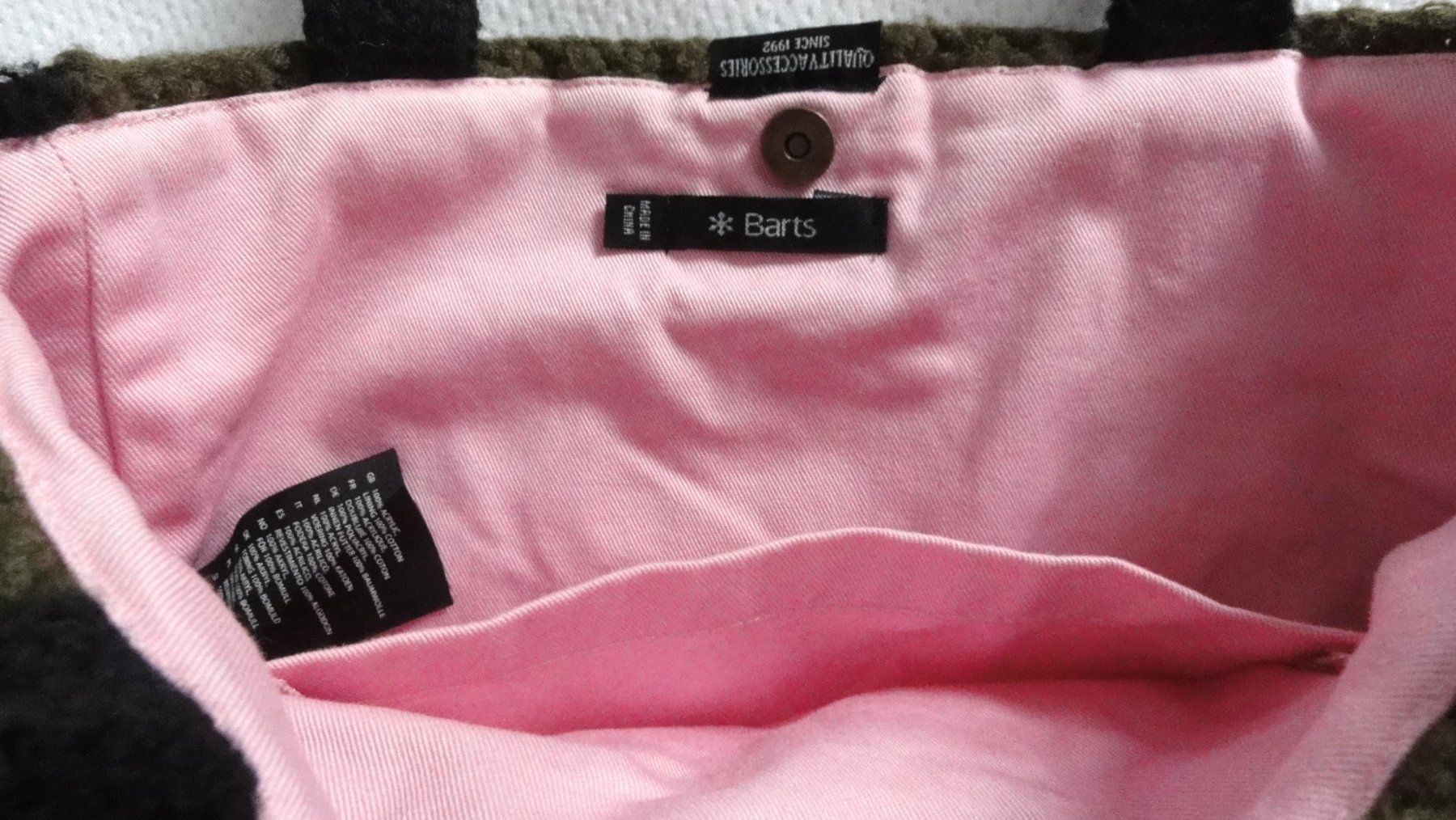 Barts Taschen für Damen: Bunte Stricktasche Barts – Gebraucht aus Samedan von chickenrun01 2