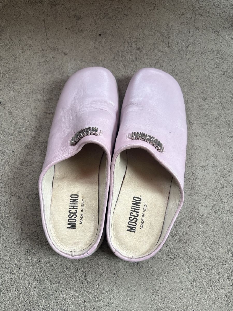 Moschino Scarpe da donna: Moschino Clods Leder Vintage – Usato da Bern venduto da LoveVintageY2K 1