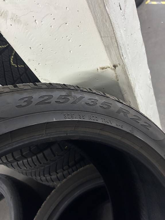 Sonstiges Schreiben & Zeichnen: Winterreifen Pirelli 325 35 22 – Gebraucht aus Neuenhof von Gt5.Performance_