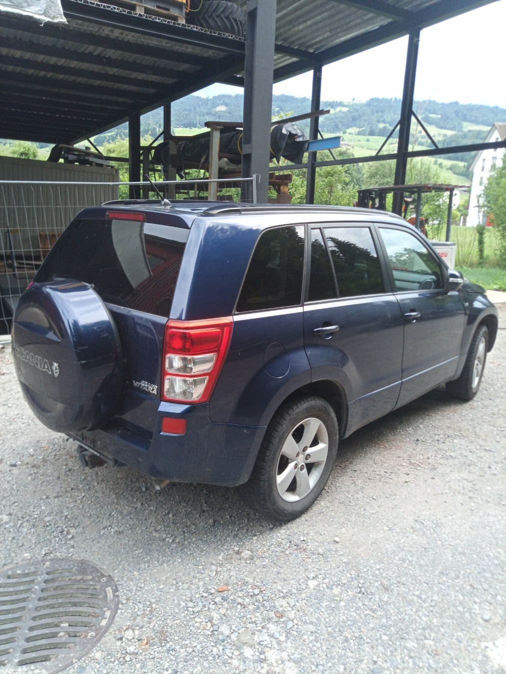 Suzuki Autos: Suzuki,Grand Vitara 1.9 – Défectueux à Altendorf par Klaus.123 6