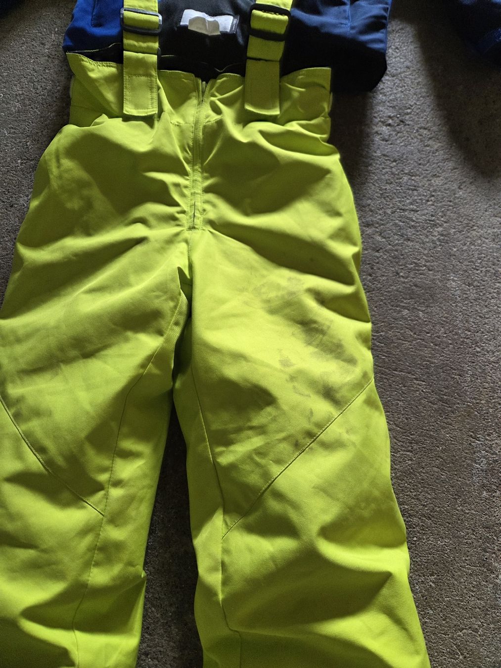 Phenix Costumes: Kinder Ski Anzug Phenix – D'occasion à Englisberg par honda2.0 1
