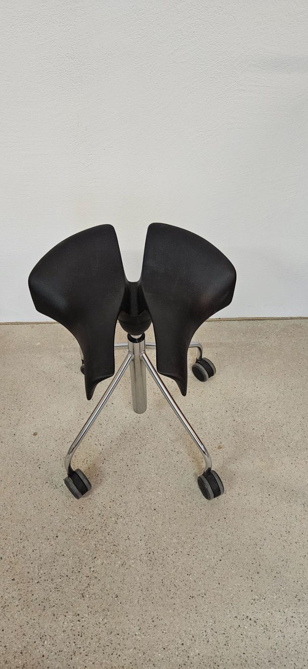 Stühle: Seltene 4-Bein Variante des Binari Stools! – Gebraucht aus Basel von Blitzkidd 3