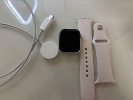 Apple Watch SE GPS 40mm Aluminium Weiss mit Zubehöre
