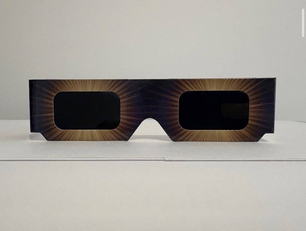 Lunettes & Verres: Lunettes protection éclipse (25 pièces) – D'occasion à Sion par nicolas_booking 3