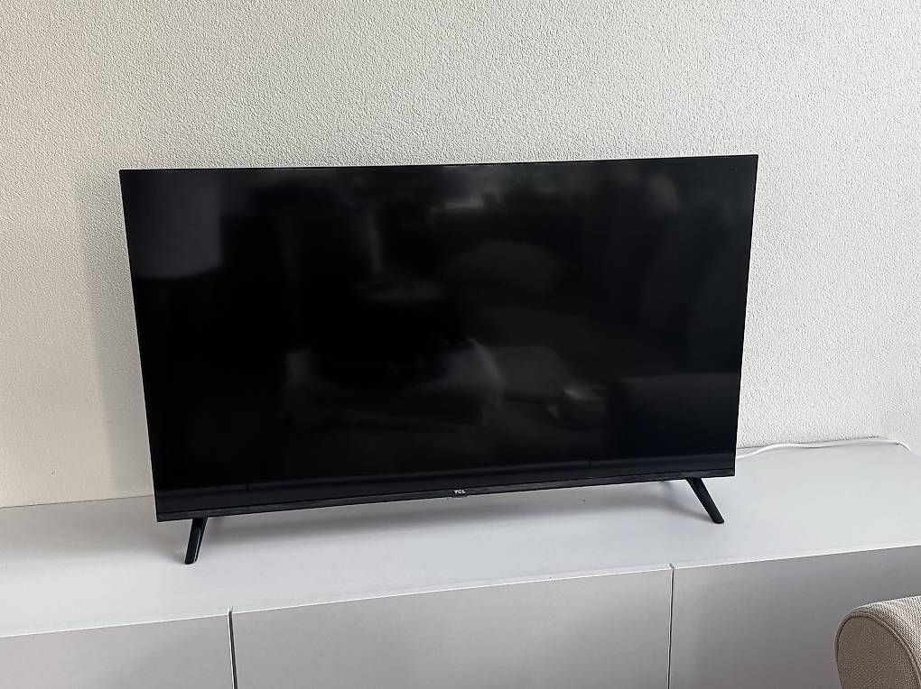 Fernseher: TCL Fernseher  – Gebraucht aus Romanshorn von Alessiasiciliano 1