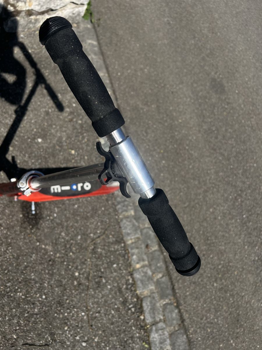 Micro Kickboard: Micro Scooter, Rot – Usato da Olten venduto da isabelschmid 2