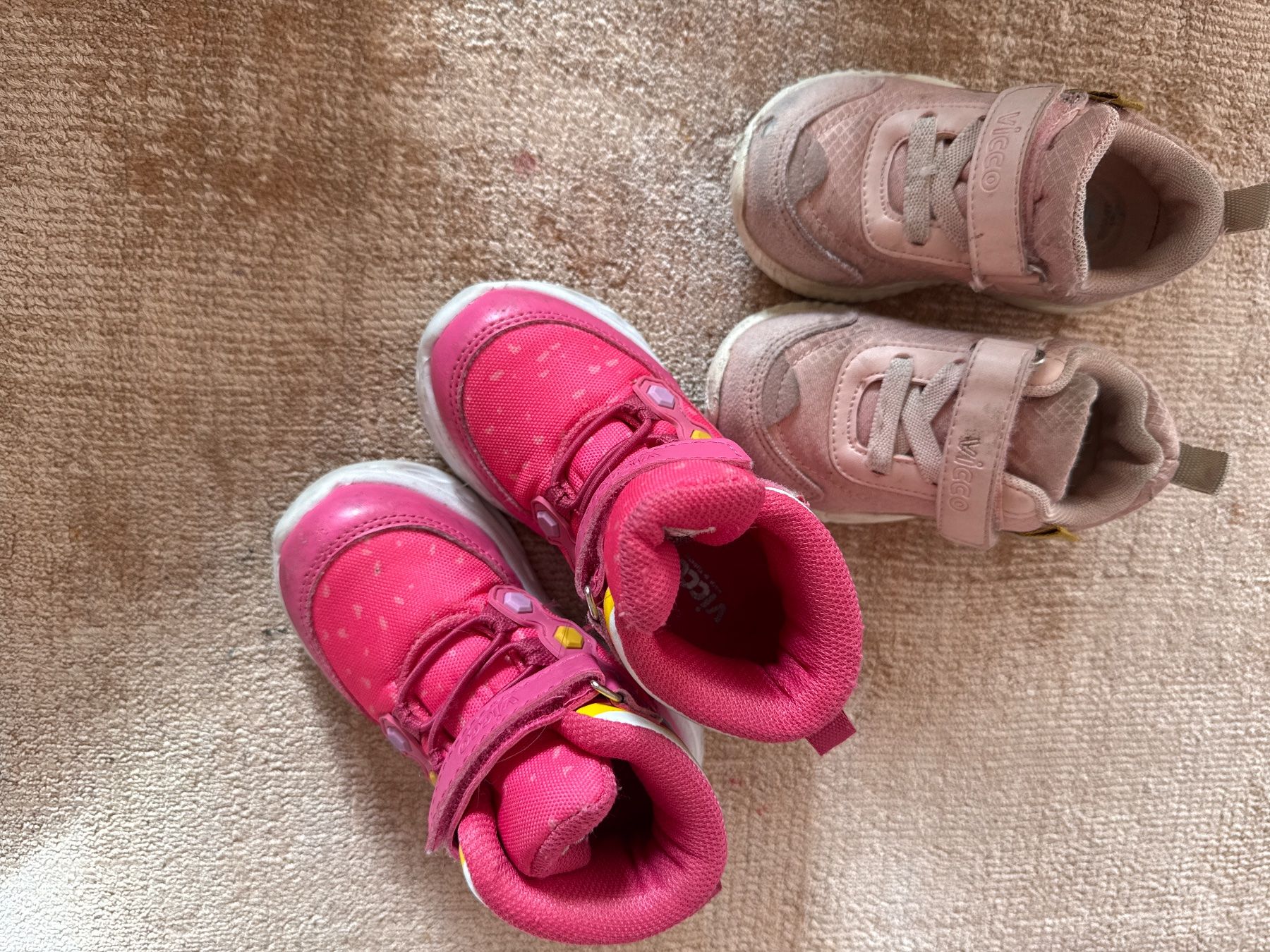 Schuhe für Mädchen: Kinder schuhe 22 – Gebraucht aus Biglen von goz_h8dv 1