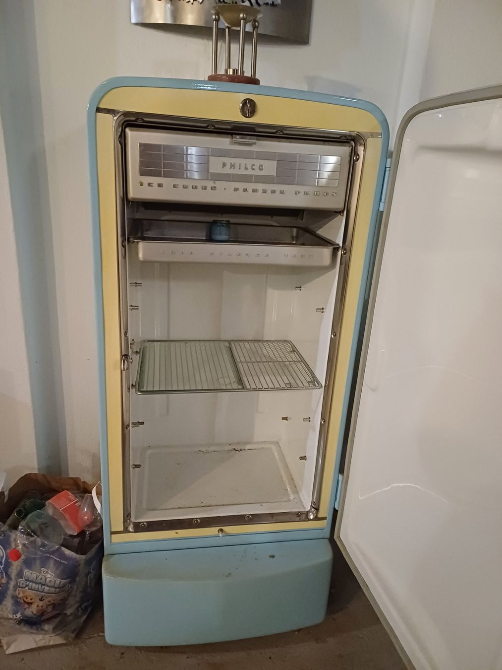 Frigoriferi: Philco Kühlschrank ohne Motor – Usato da Bern venduto da helio71 2