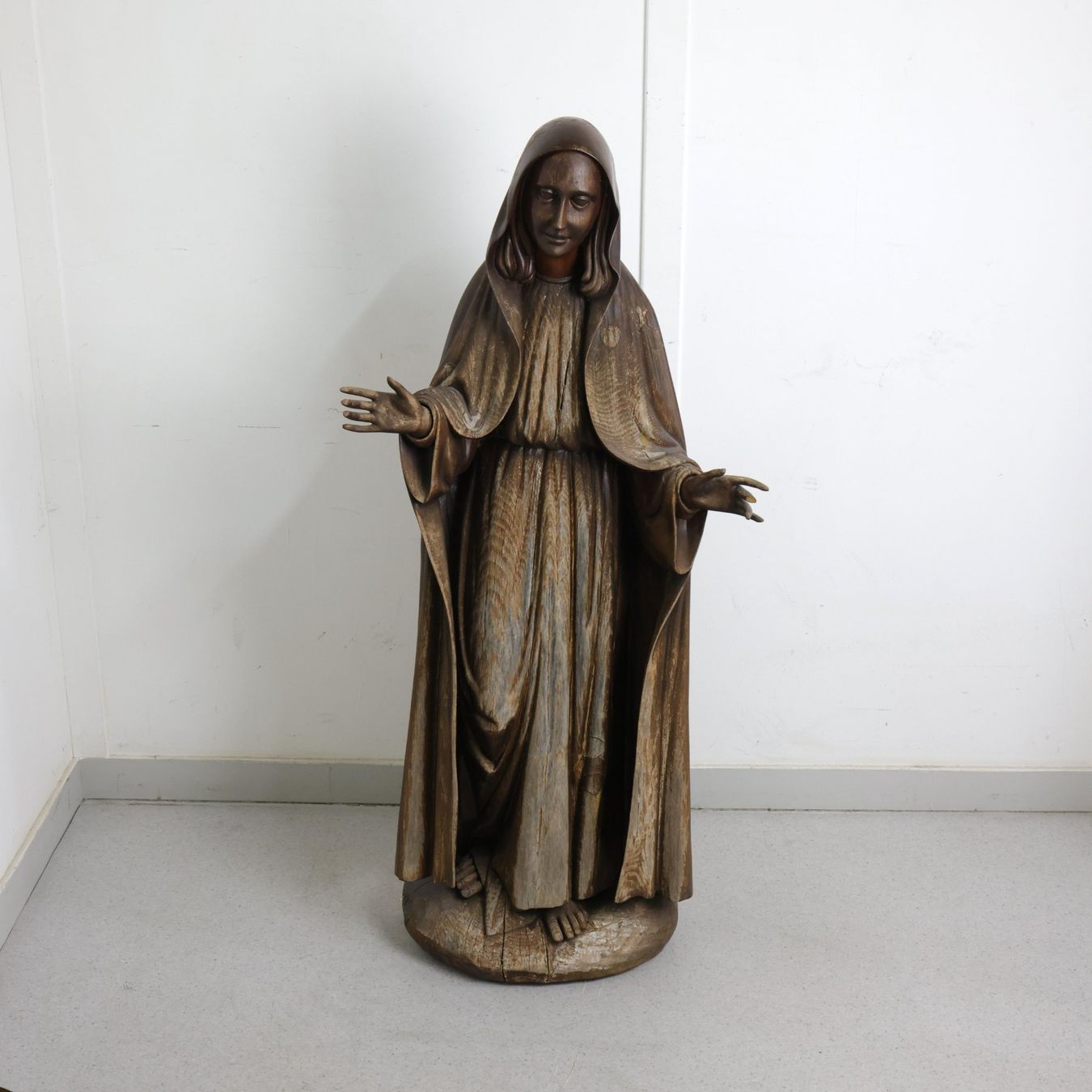 Sculture & Statue: Madonna Holz Statue – Usato da Volketswil venduto da brockipfannenstil