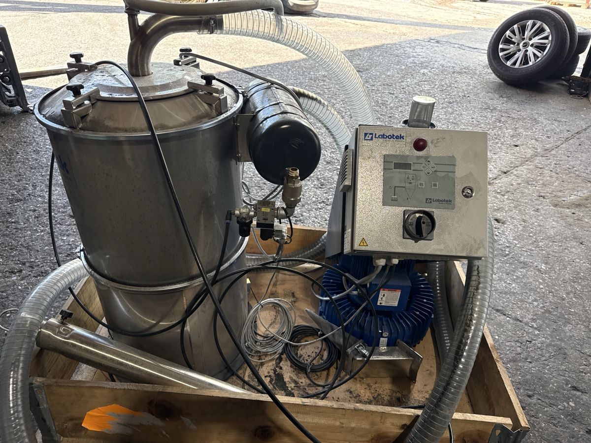 Tutte le macchine: Labotek power in plastics  – Usato da Düdingen venduto da dan_k78h