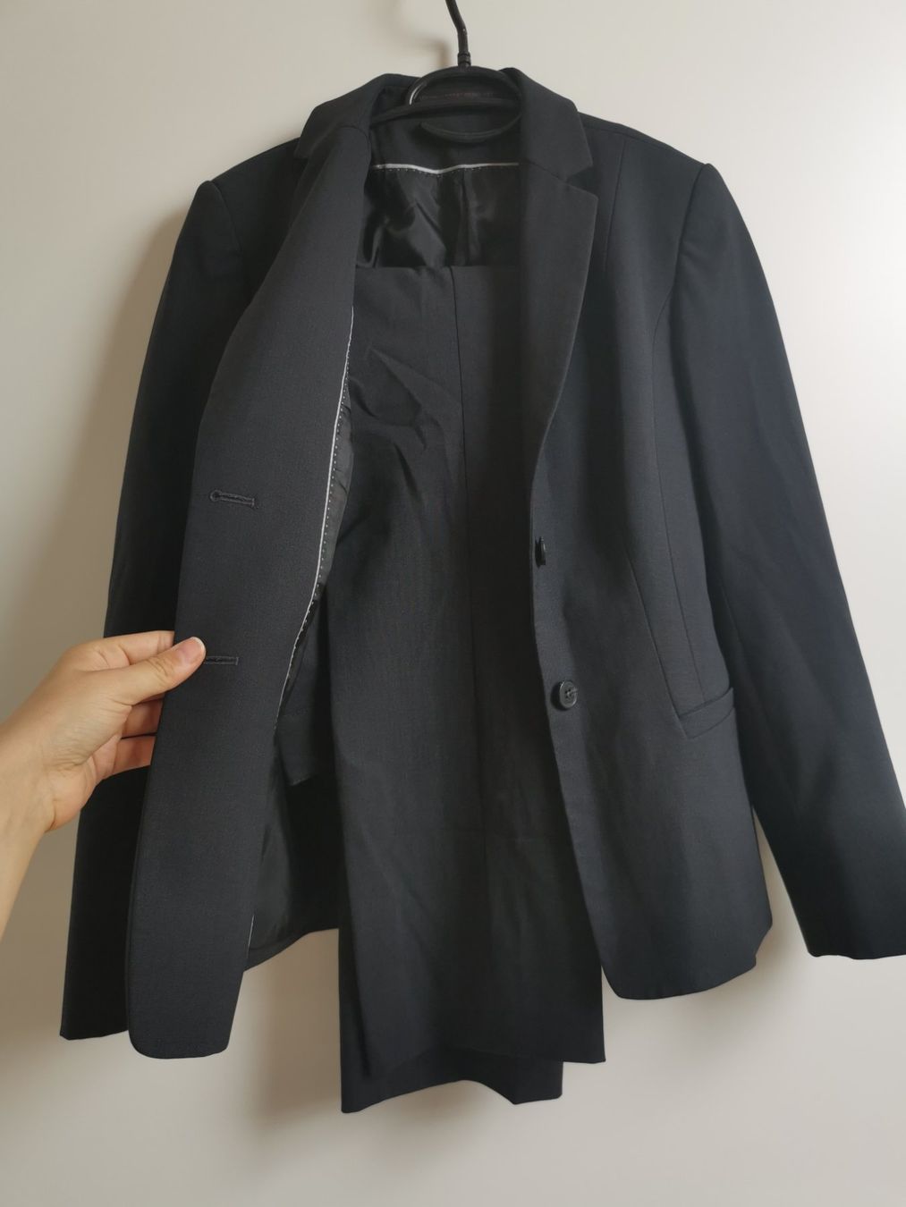 Completi & Tailleur: Anzug / Greiff / Blazer 32 / Hose 36 / grau – Usato da Gelfingen venduto da Meierbeat