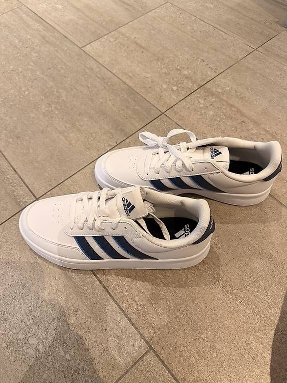 Adidas Scarpe da uomo: Neue, ungetragene Adidas Sneaker – Nuovo (secondo la descrizione) da Biberstein venduto da romeo_86