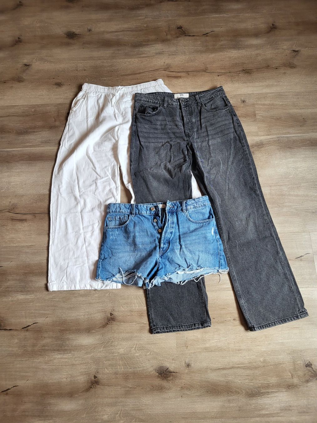 Lotti di vestiti: Kleiderpaket, Grösse M/L – Usato da Wynigen venduto da NLe0413 1