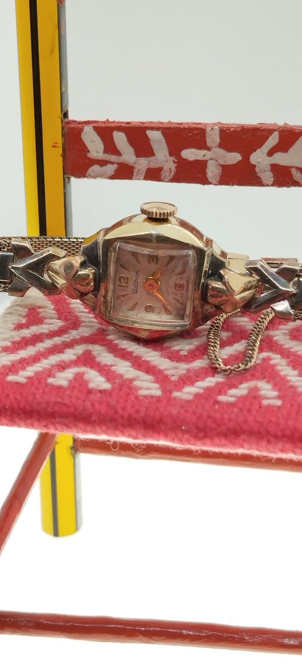 Waltham Orologi: Montre années 40's Waltham – Usato da La Chaux-de-Fonds venduto da jac_9llg 4