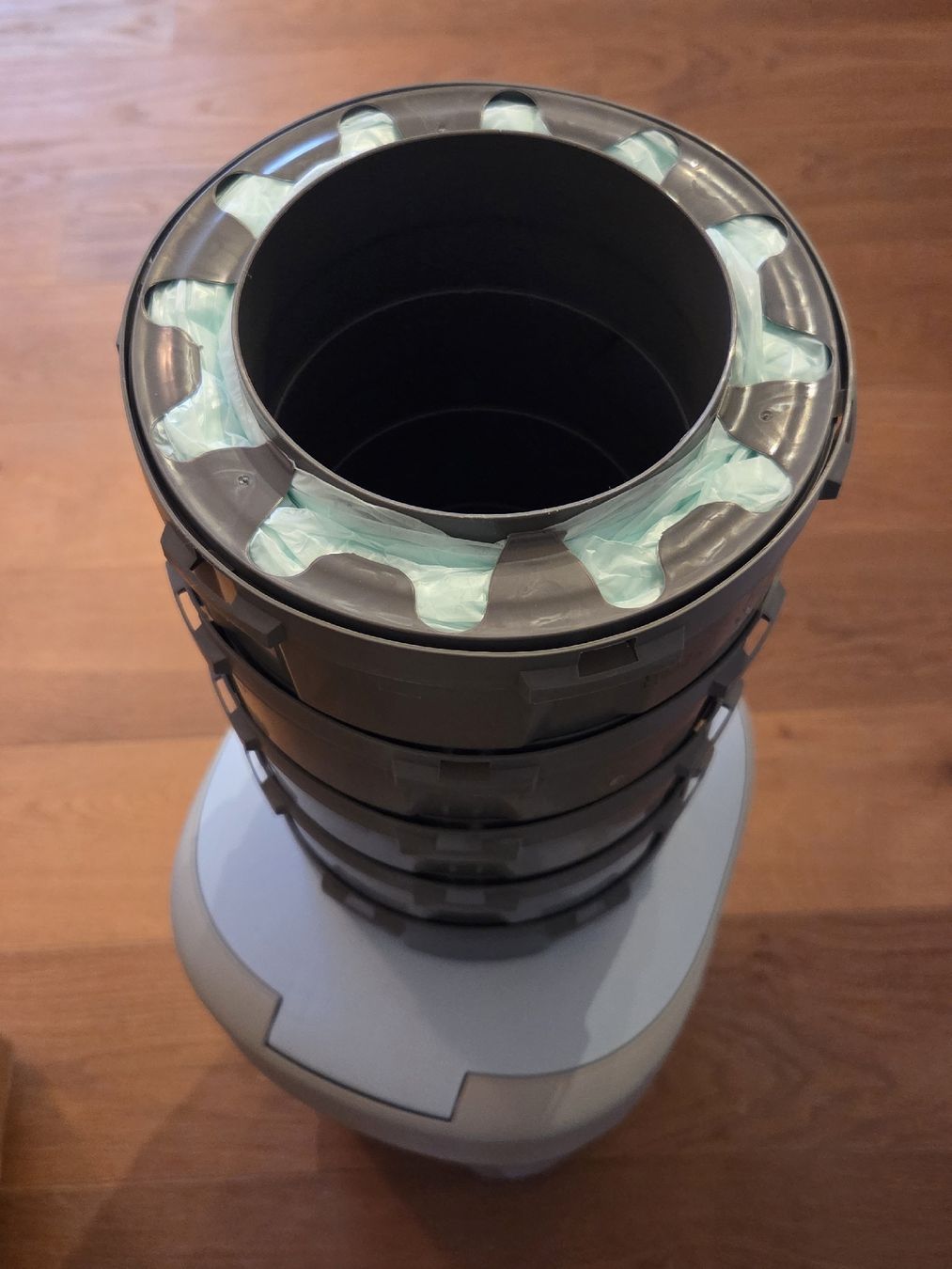 Tommee Tippee Abfalleimer: Tommee Tippee Windeleimer, inkl.5 Rollen – Gebraucht aus Lengnau AG von Laura555