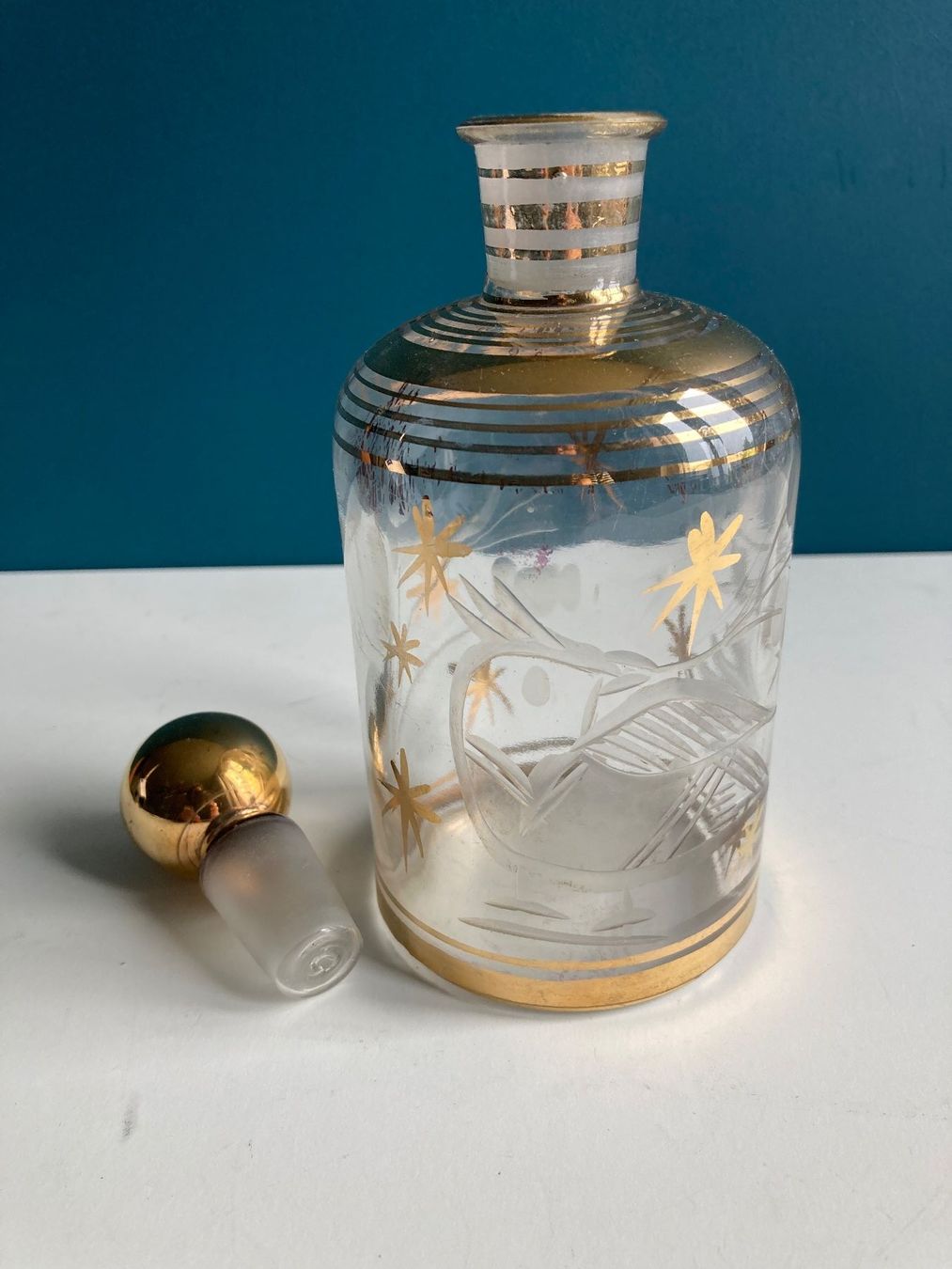 Sonstiges Geschirr & Gläser: Dekorative Glasflasche mit Goldmuster, Vintage Style – Gebraucht aus Winterthur von silen