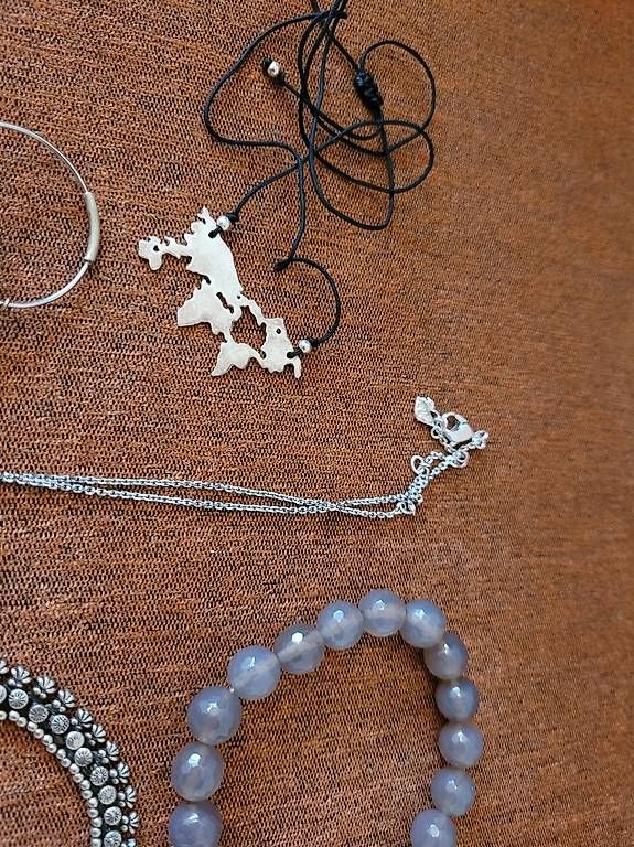 Sonstiger Schmuck: Verschiedene Schmuckstücke auch aus Silber – Gebraucht aus Spreitenbach von dde_5k86 1
