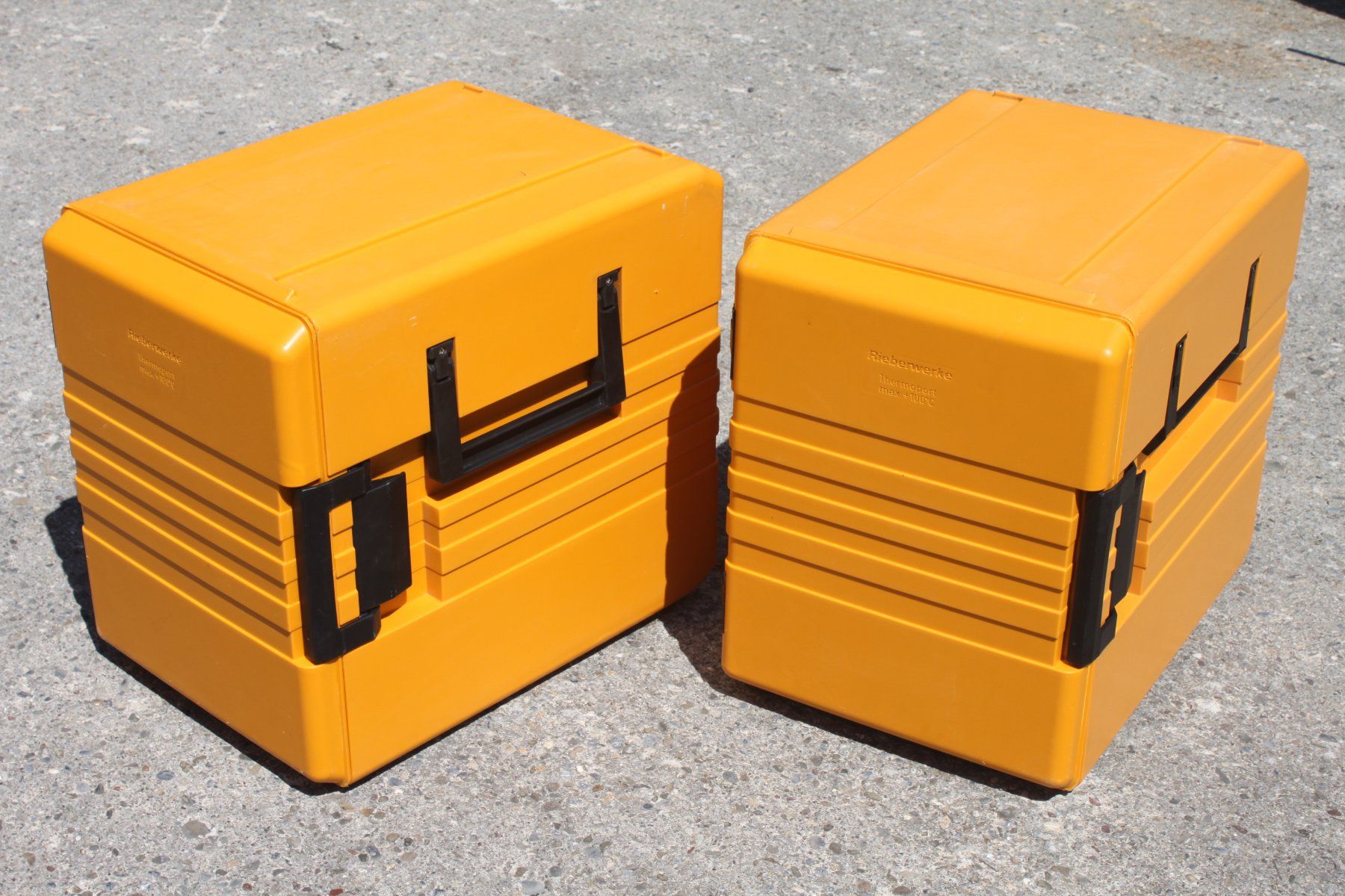 Contenitori & Simili: 2 Rieberwerke Thermoport Gastro Warmhalteboxen – Usato da Glarus venduto da Toni-Glarus
