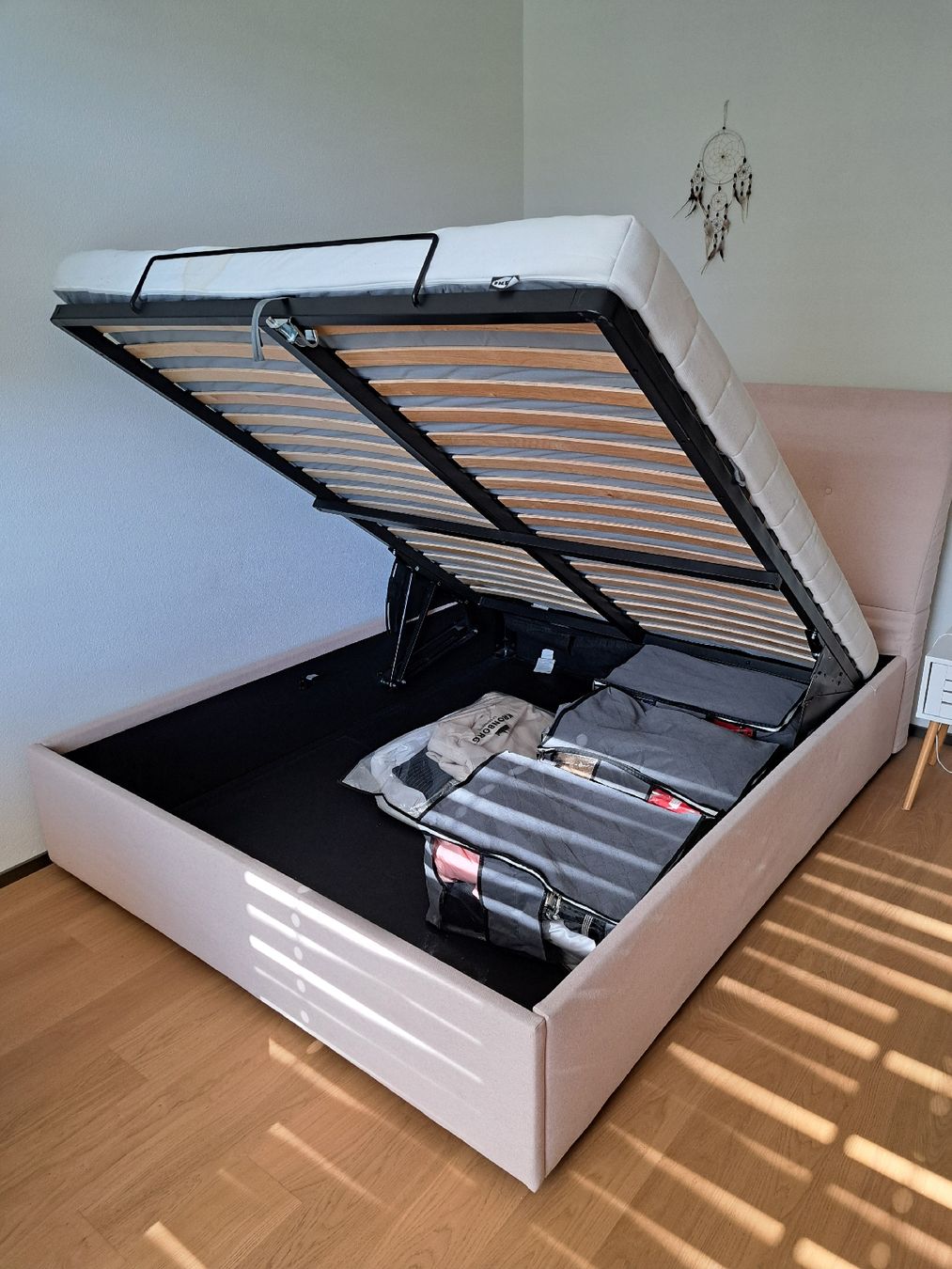 Ikea Letti: IKEA Doppelbett 180x200 mit Matratze! – Usato da Zürich venduto da dor_lvc5 2