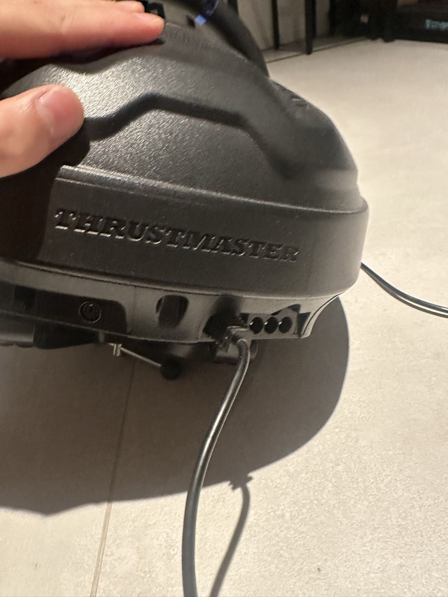 Thrustmaster Controller: Thrustmaster T300RS GT + Shifter TH8A – Nuovo (secondo la descrizione) da Yverdon-les-bains venduto da piv_qn86 2