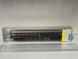 TRIX 24321 Hunderttürenwagen DRG 2. und 3. Klasse H0 DC