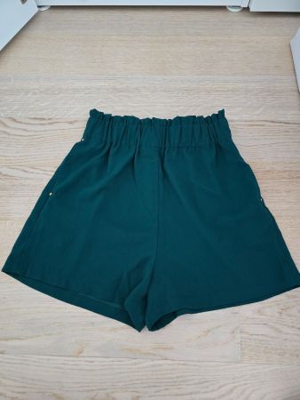 H&M High Waist Shorts - Grösse 38
