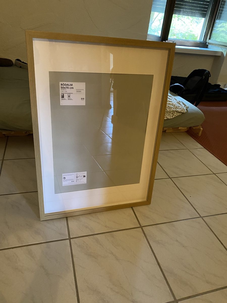Ikea Cadres de tableaux: Wood picture frame 50cm x 70cm – D'occasion à Zürich par Niccy1