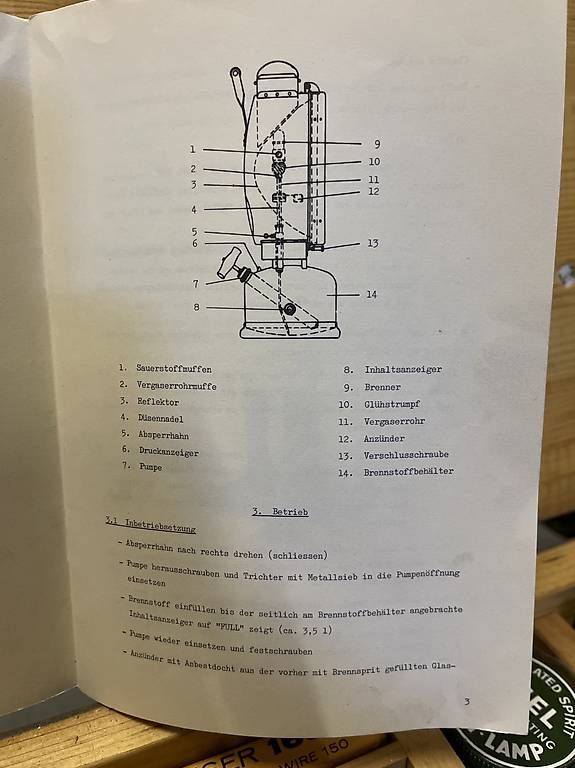 Phares: Tilley Scheinwerfer Schweizer Armee / Flutlicht /Antik  – D'occasion à Kappelen par Gere28 2