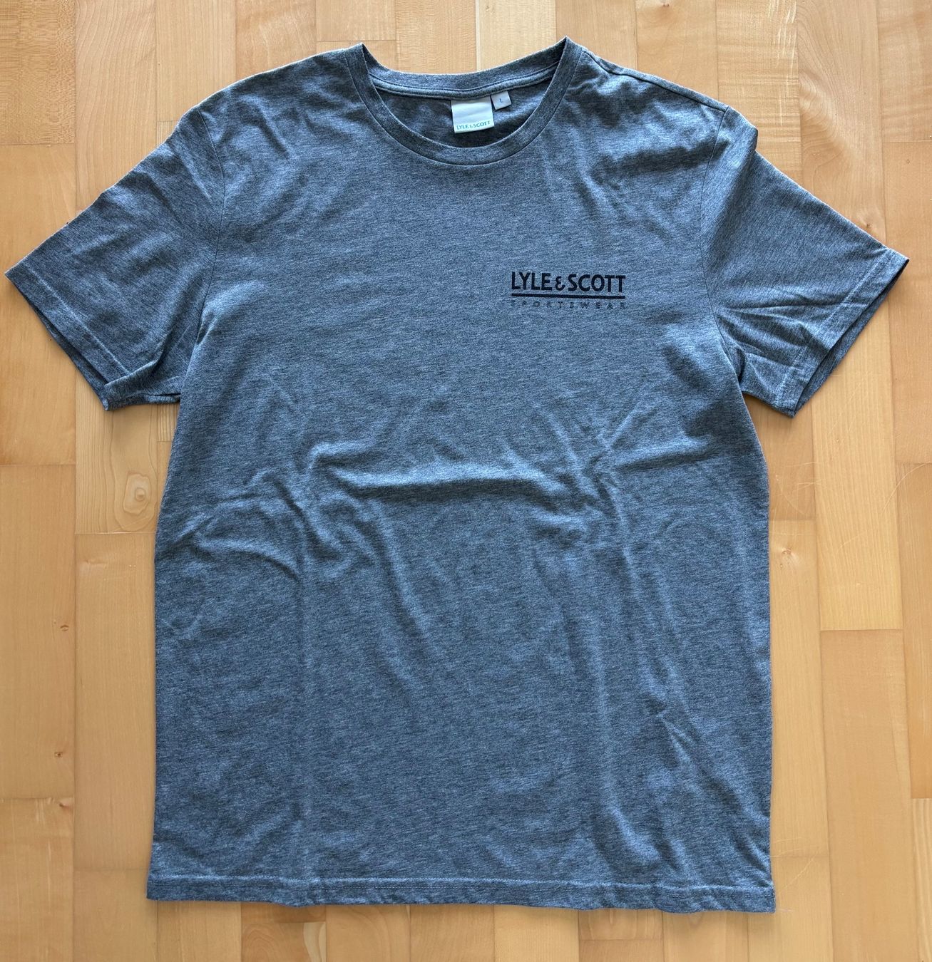 T-shirt: T-Shirt Lyle & Scott – Usato da Winterberg ZH venduto da vanilleinspiration