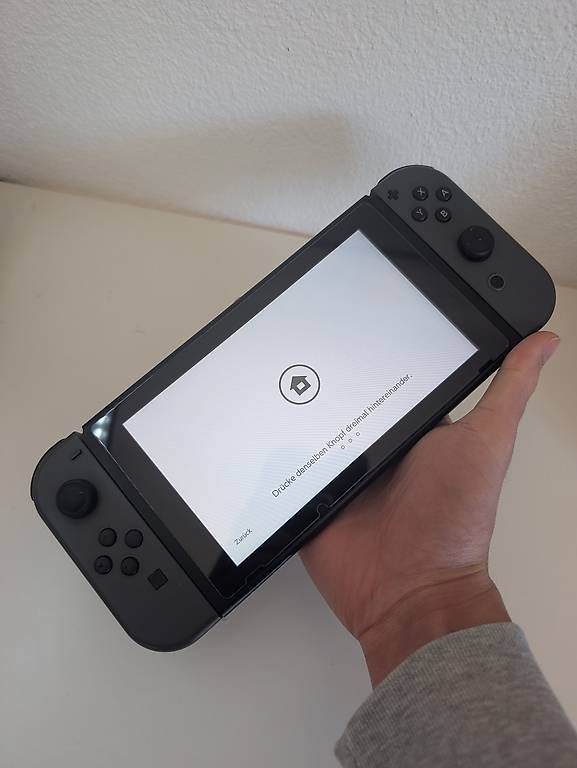 Console: Switch V1 Hackbar! Mit Orginalzubehör etc. – Usato da Zürich venduto da zh_zuerri_ 1