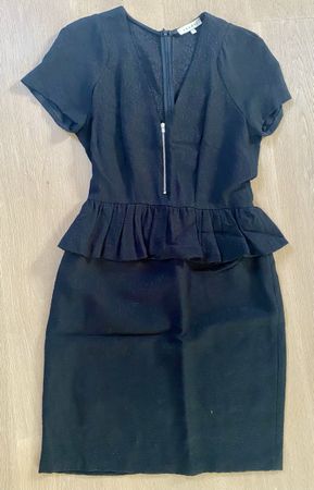Neuwertiges Sandro Kleid, schwarz, Grösse 2 = 36