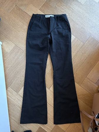 Bershka Hose schwarz Grösse 32 guter Zustand