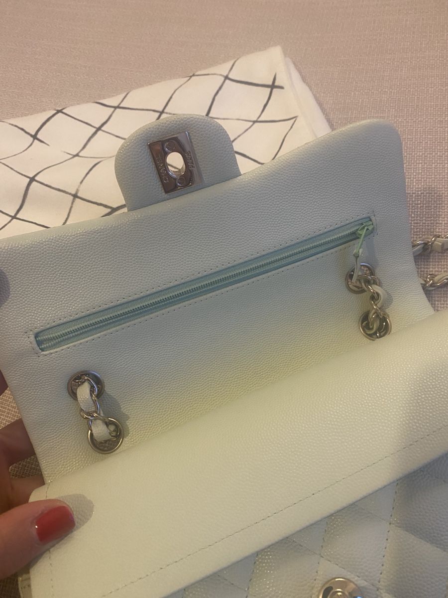 Chanel Sacs femmes: Chanel Classic Small Flap Bag in Mint Green – D'occasion à Mies par nic_yk5d 9