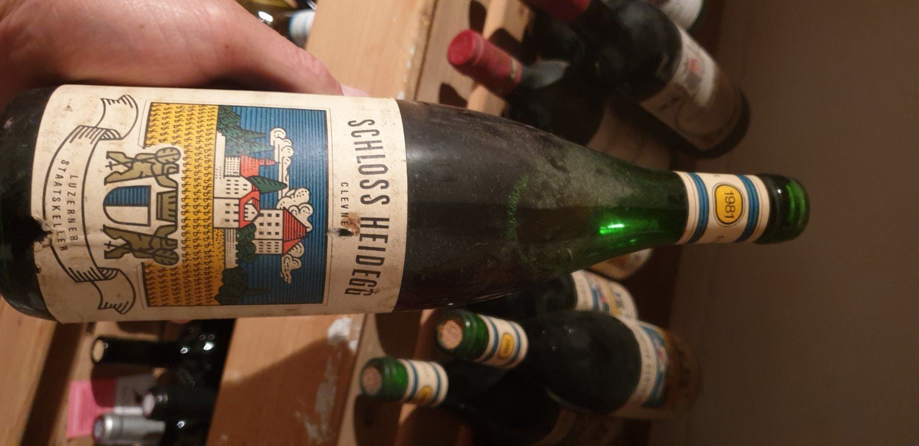 Wein: Schloss heidegg 1981 Rotwein – Neu (gemäss Beschreibung) aus Langenthal von Physycer0 1