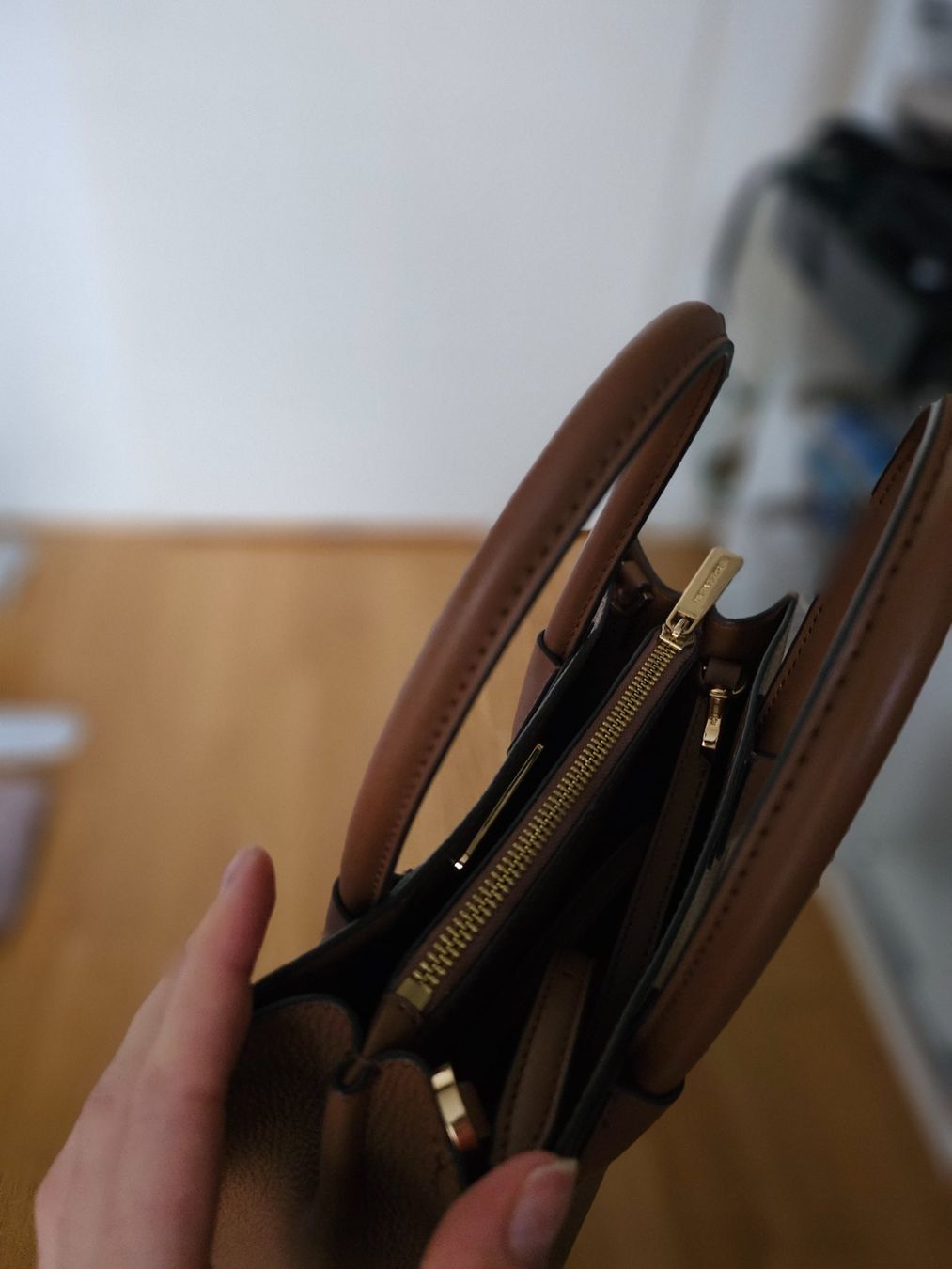Michael Kors Borse da donna: Brown Handbag Michael Kors New – Nuovo (secondo la descrizione) da Zürich venduto da ame_5n7g 4