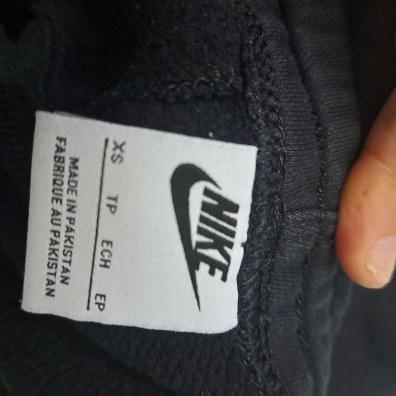 Nike Hosen: Trainerhose – Gebraucht aus Unterentfelden von Miro-Lou 4