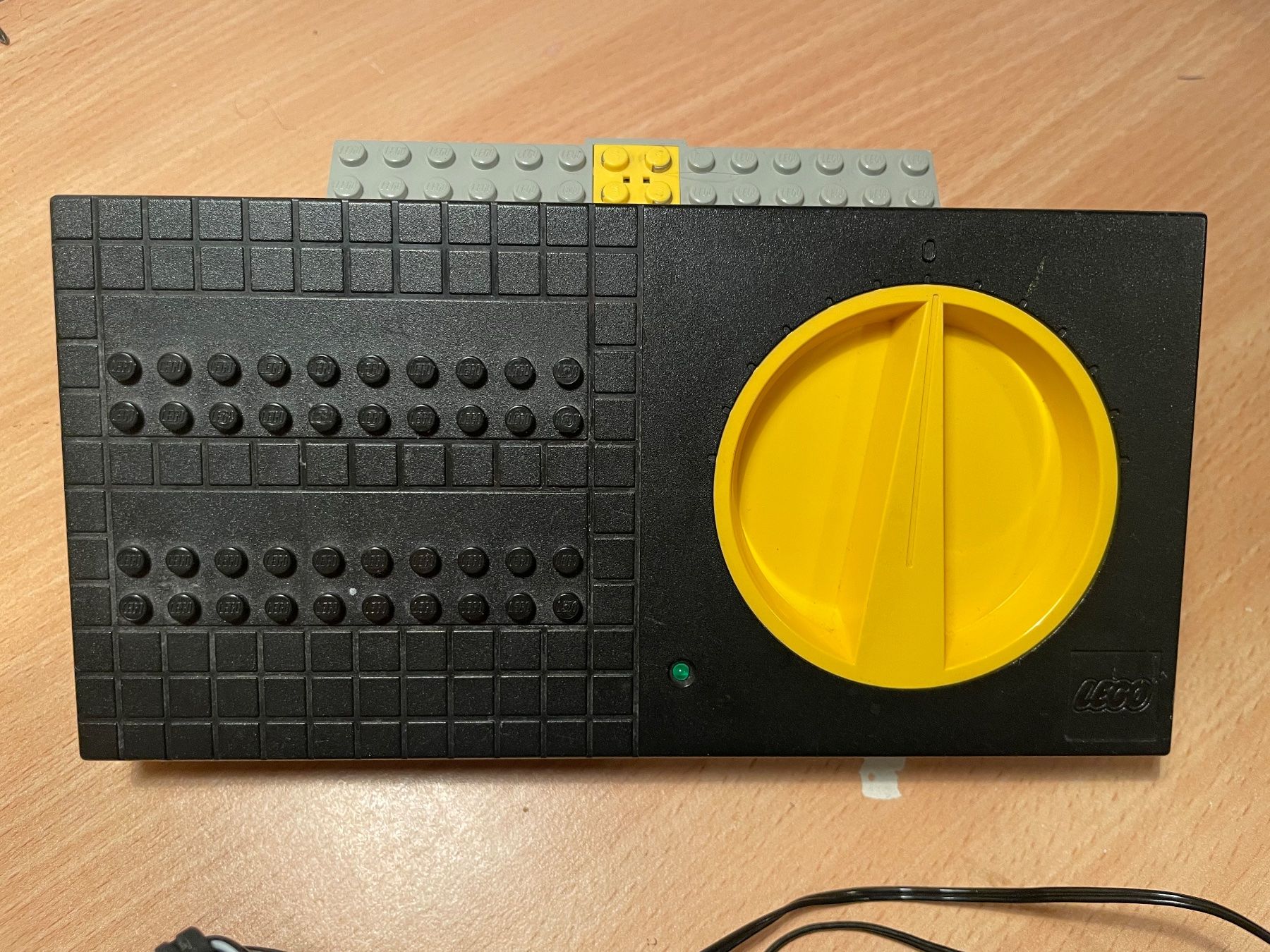Lego Kit di costruzioni: Lego 9v transformer and speed regulator‪ – Usato da Airolo venduto da Bagaion99 1