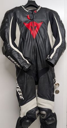 Dainese Misano D-Air Airbag Lederkombi Grösse 54