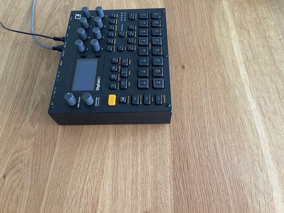 Elektron Musikinstrumente: Elektron Digitakt II Drum Computer good condition – Gebraucht aus Hochfelden von pat_qqv7 4