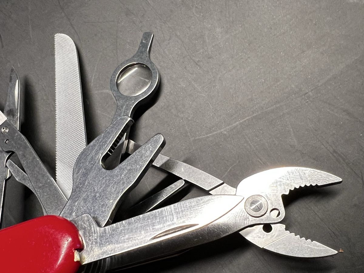 Victorinox Taschenmesser: Victorinox Motorist Schweizer Taschenmesser – Gebraucht aus Niederwangen BE von KFI 5