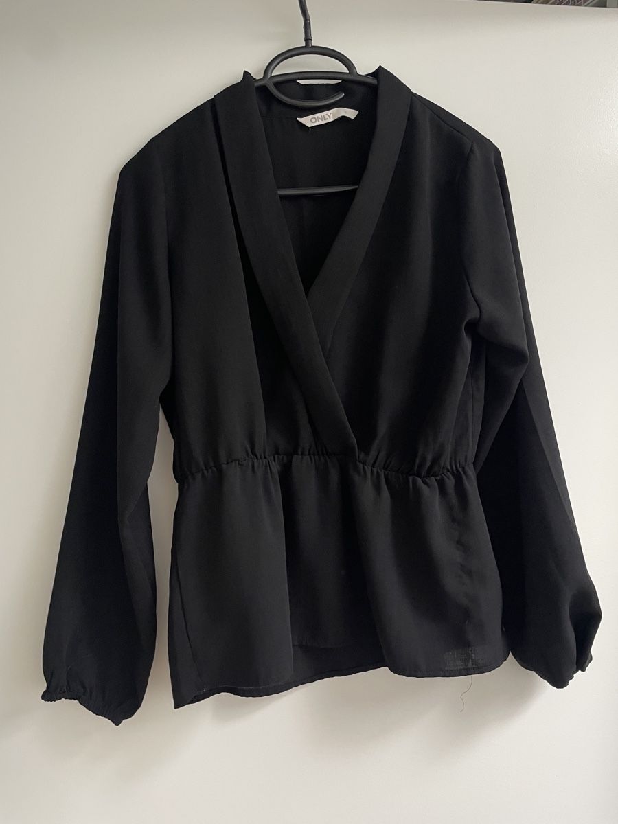 Only Camicette: Damen Bluse Only schwarz Grösse S – Usato da Mauren venduto da acht33null 1