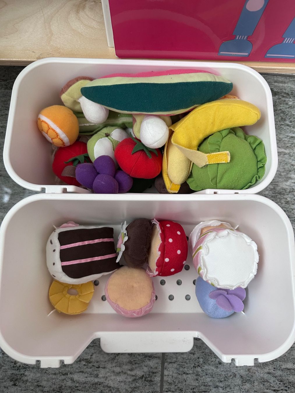 Ikea Spielzeuge: Ikea-Kinderküche mit Zubehör – Gebraucht aus Bülach von VM8392X 2