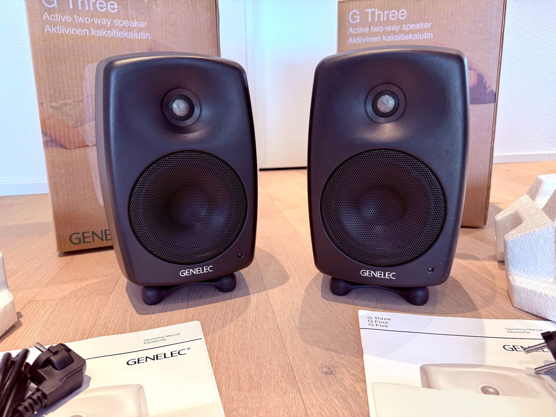 Genelec Lautsprecher: Genelec G Three – Gebraucht aus Rafz von liveonair