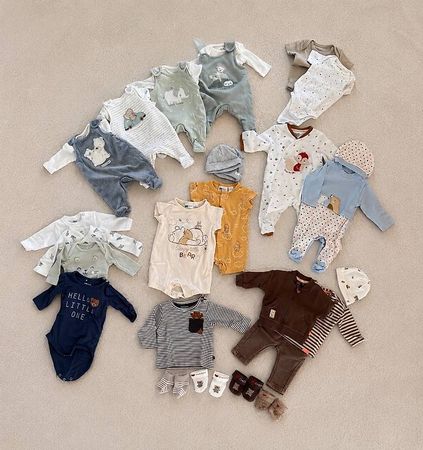 Komplette Babykleidung Grösse 50 Newborn