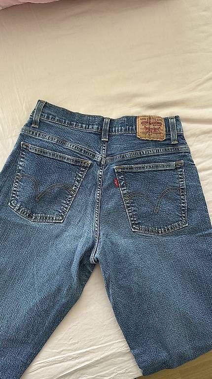 Jeans: Levis Jeans – Usato da Basel venduto da jane_2h95