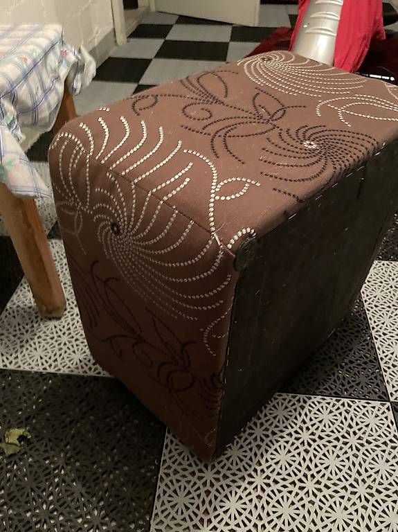 Hocker: Hocker – Gebraucht aus Steckborn von scheese123 1