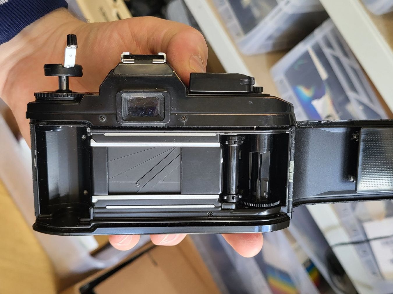 Nikon FG-20 Analoge Kamera (Usato) a Bern per CHF 39 – con 