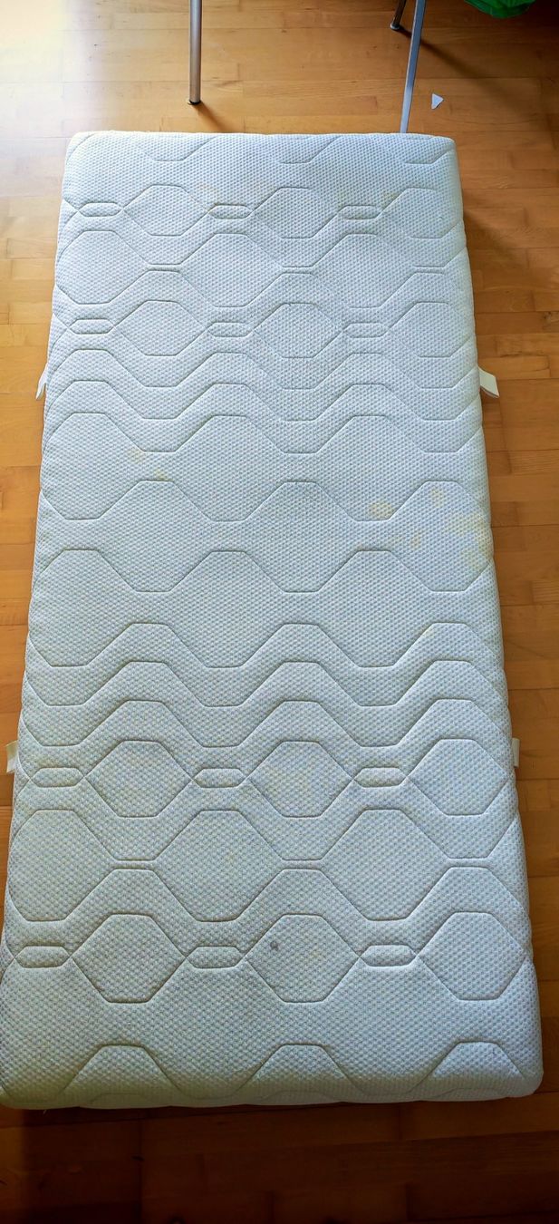 Materassi: 2 Matratzen 90x200cm Zustand i.O. – Usato da Zürich venduto da frontloop71