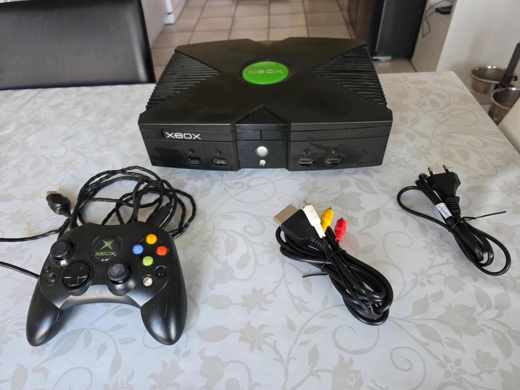 Microsoft Konsolen: Console Xbox Classique Originale Avec Manette Et Câbles – Gebraucht aus Genève von luc_qhh2
